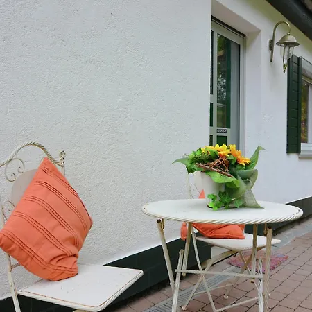 Apartment Wonderful In With Garden *